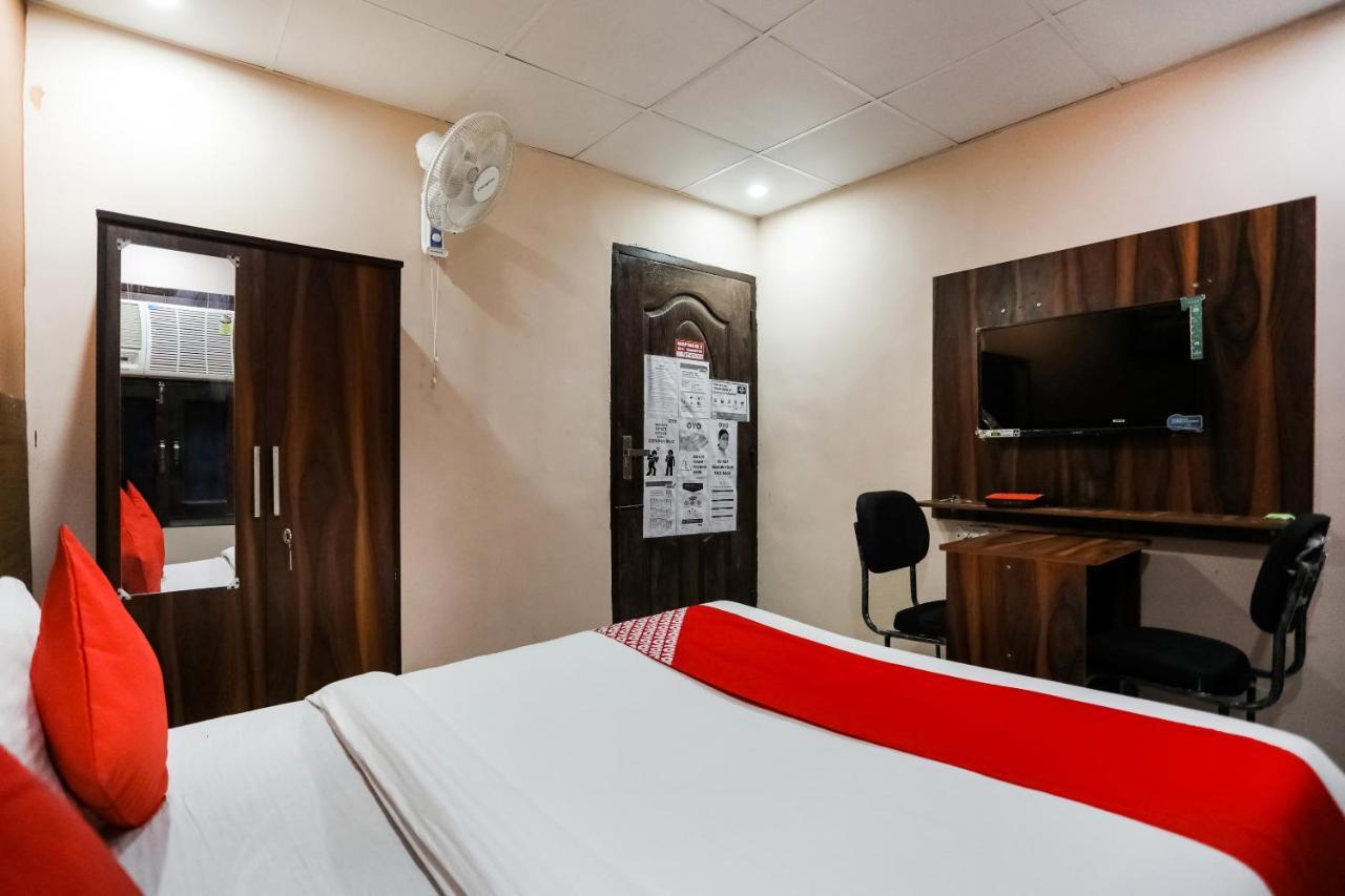 Oyo 72993 Hotel The Gold Фаридабад Экстерьер фото